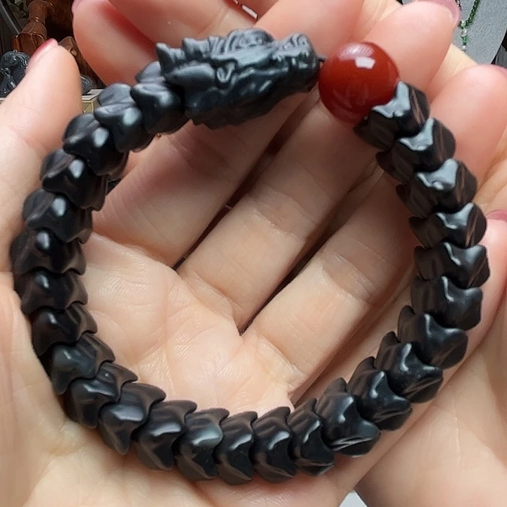 和田玉（墨玉）未镶嵌颈饰龙串