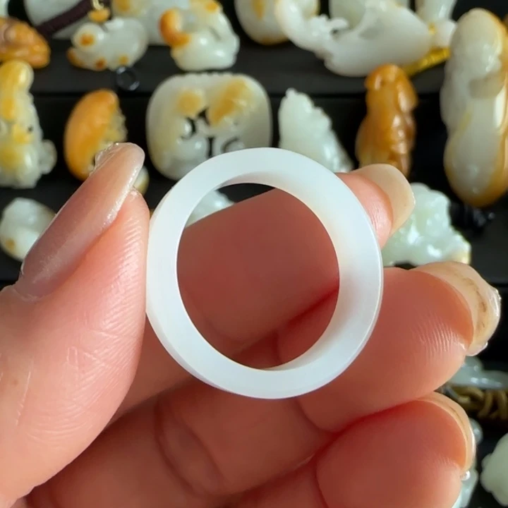 和田玉戒指未镶嵌