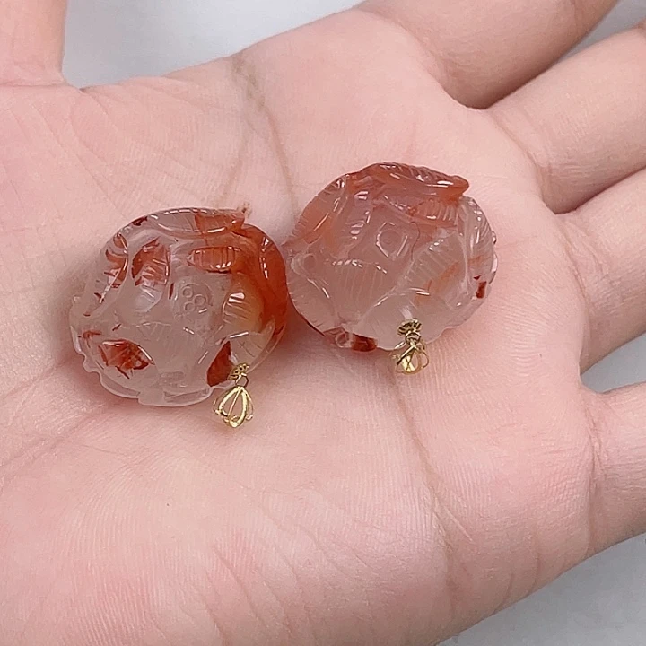 18K金镶嵌九口牡丹花吊坠（多样式发其一）南红玛瑙