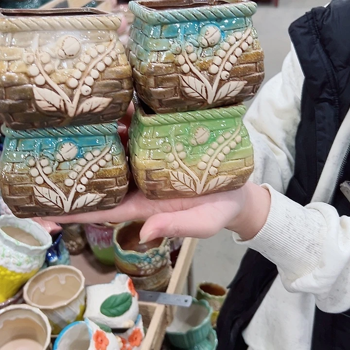 有孔.凑满10元发货多肉陶瓷花盆！