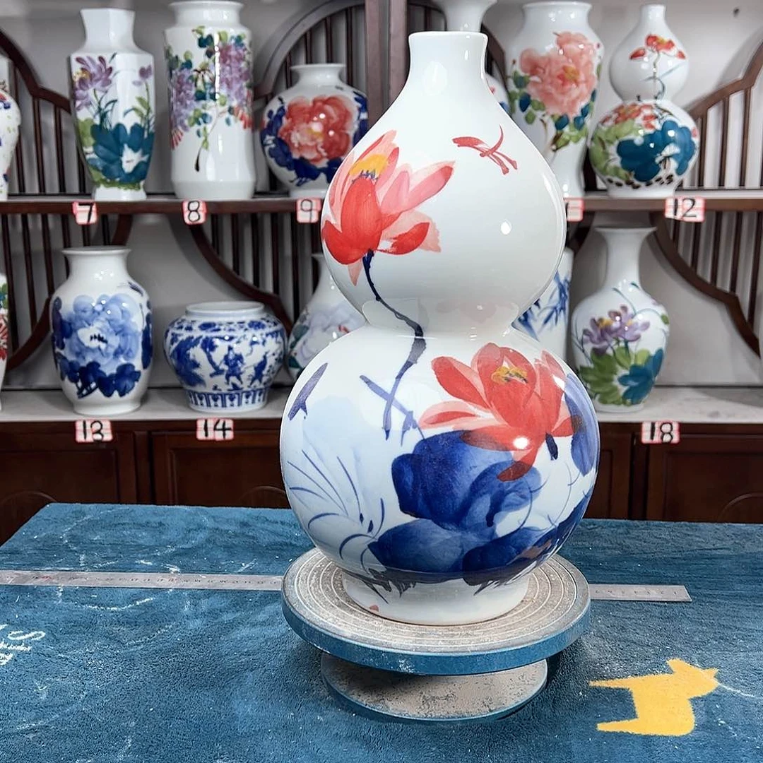 摆件景德镇陶瓷葫红荷