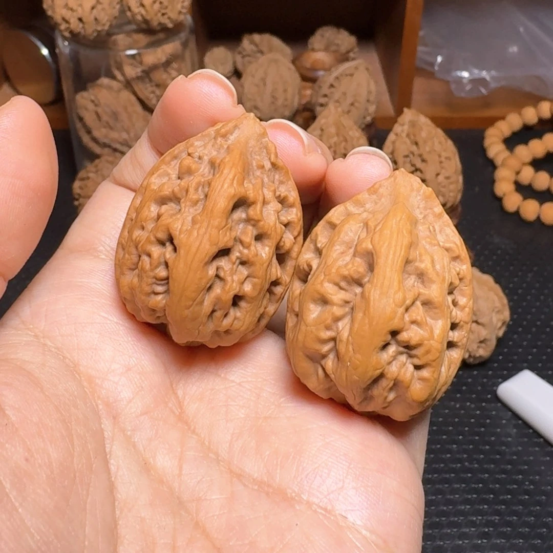 文玩核桃把件粗筋