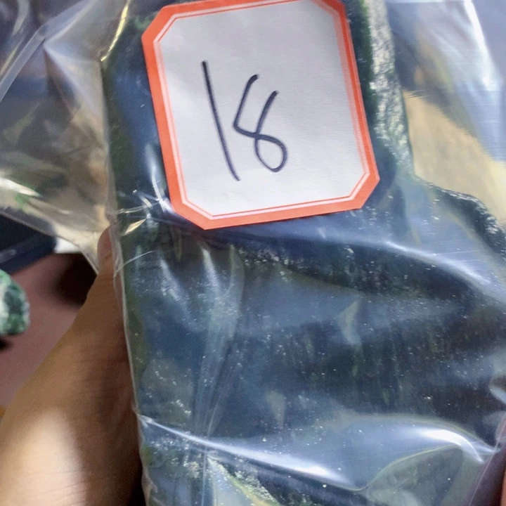 *****未镶嵌蛇纹石玉岫玉原石