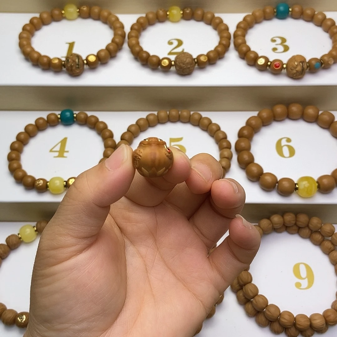 猴头核桃吊坠猴头核桃吊坠文泰微瑕16.7