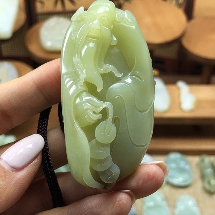 和田玉（糖玉）未镶嵌挂件财神