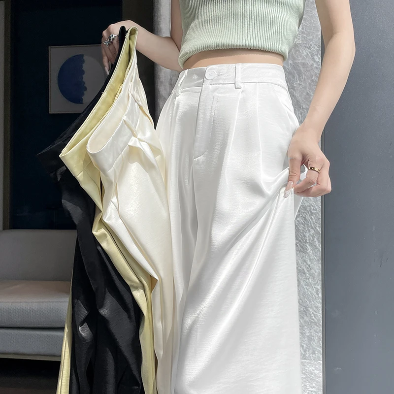 白色醋酸缎面西装裤女夏季2025新款高级感垂感宽松直筒冰丝阔腿裤