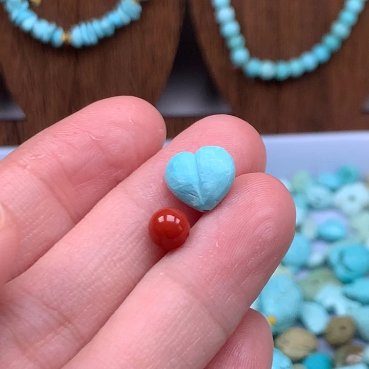 裕***安南红玛瑙未镶嵌珠宝奇石