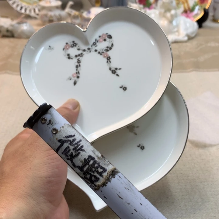 瓷片哈哈哈哈哈哈