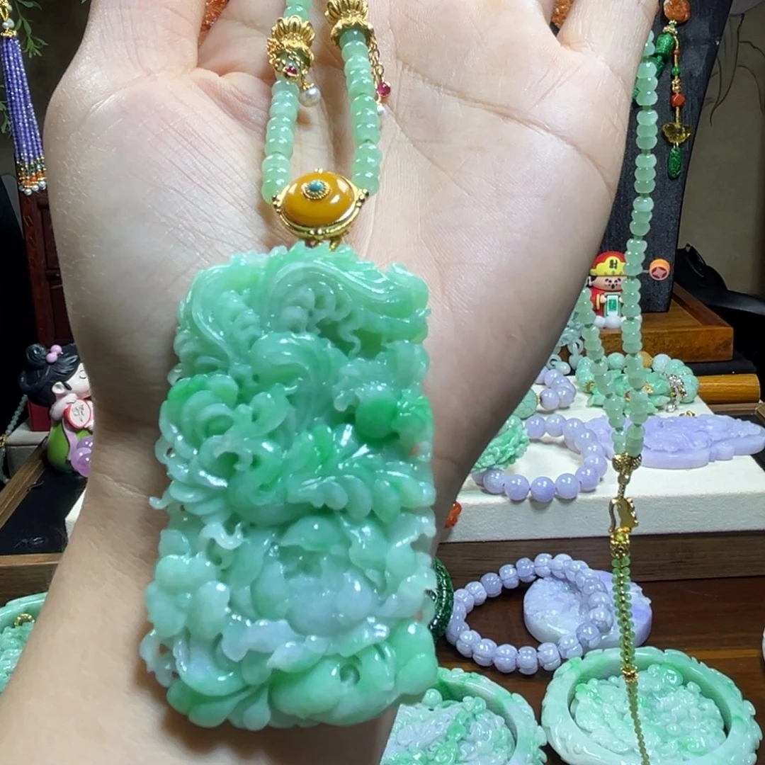翡翠未镶嵌颈饰天然翡翠