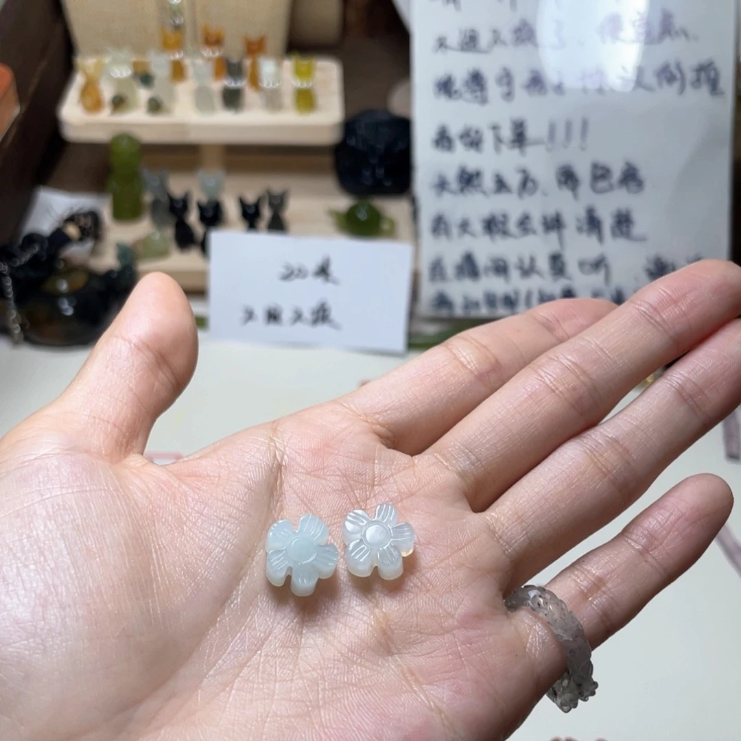 蛇纹石玉颈饰未镶嵌猛****气