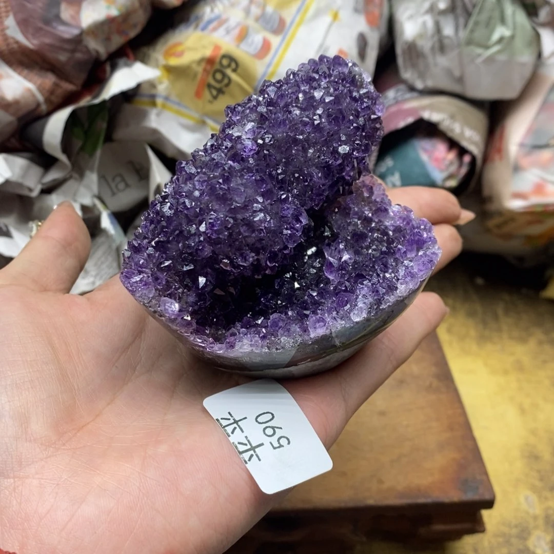 紫晶乌拉圭未镶嵌