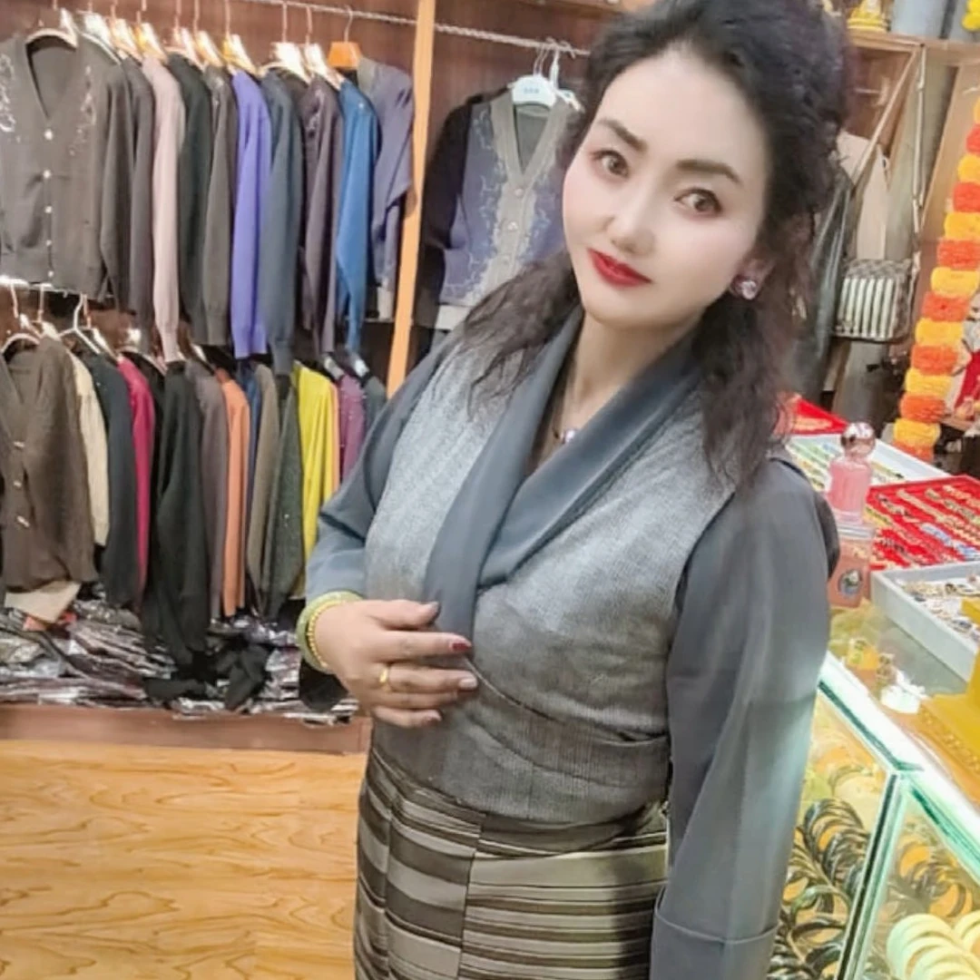 新款女士藏装三件套
