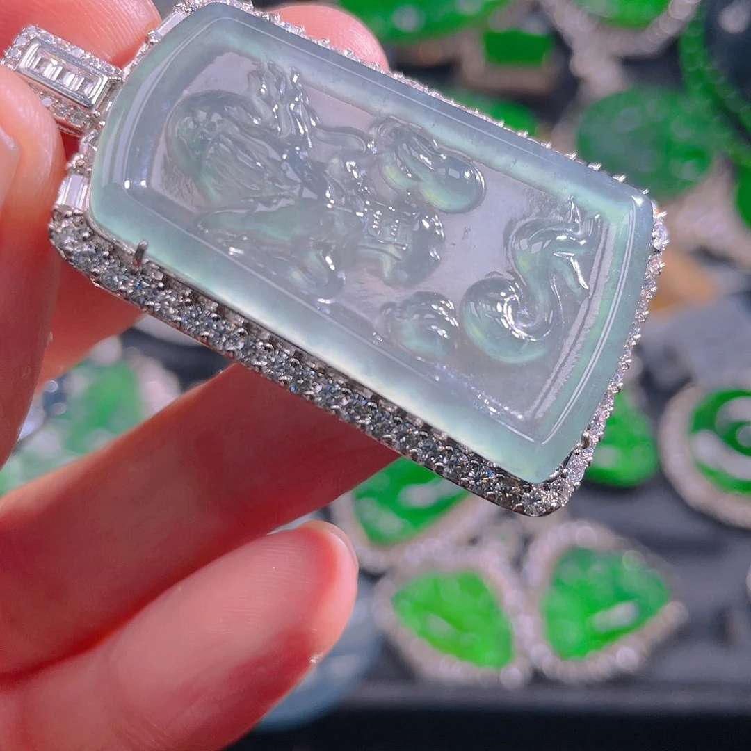 翡翠未镶嵌吊坠(不含链)