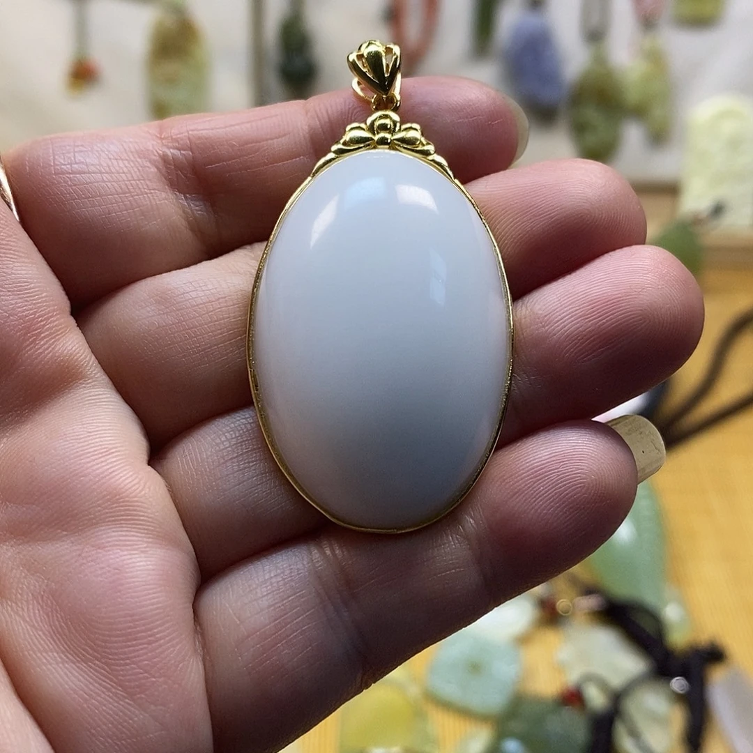 蛇纹石玉合金珠宝奇石