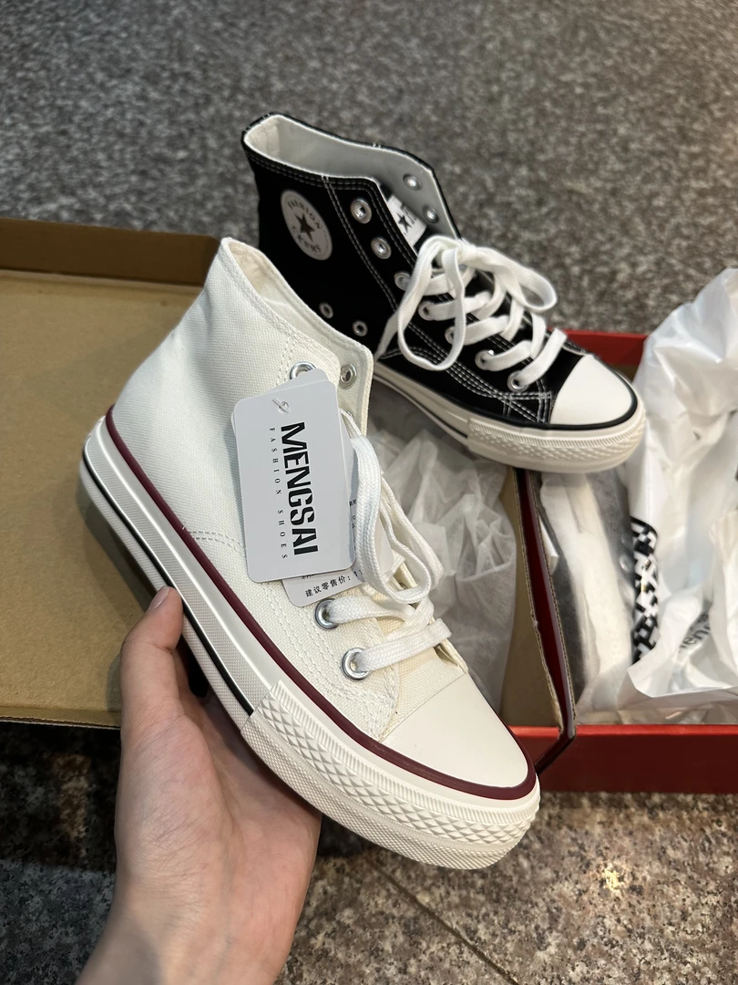 2025~爆款经典百搭新款复古高帮帆布鞋。