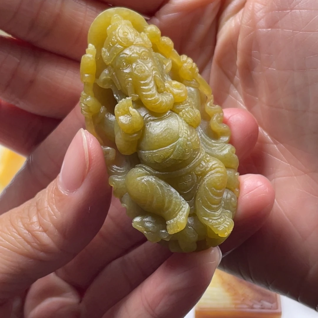 “***夜定制翡翠未镶嵌象神