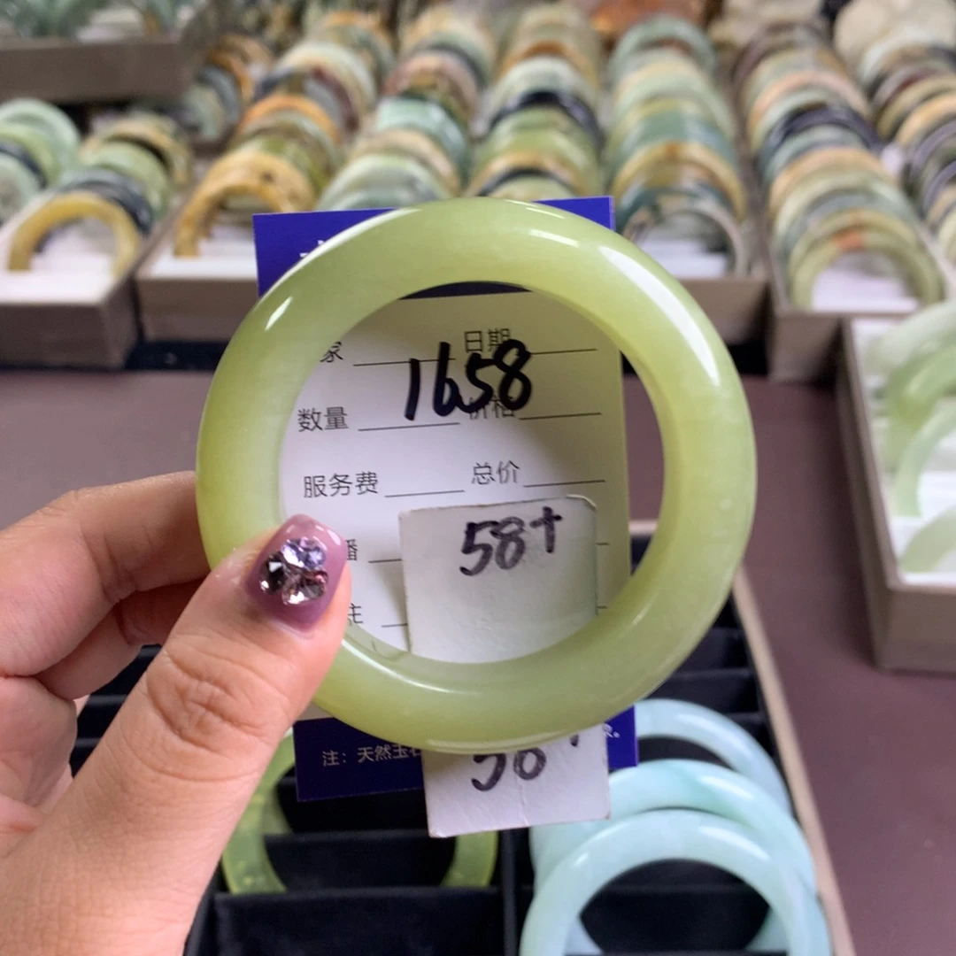 蛇纹石玉未镶嵌手镯1658