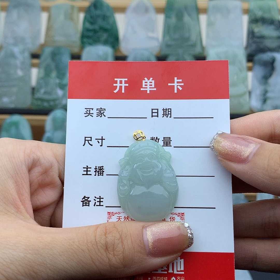 翡翠未镶嵌颈饰财神