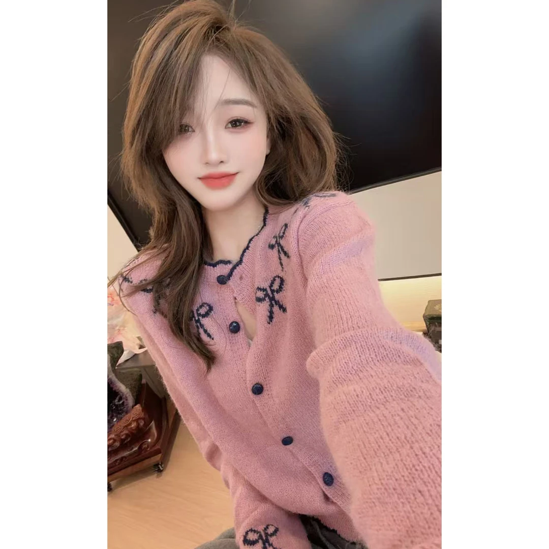 【陈陈私服】洋气设计感提花毛衣减龄显瘦长袖针织开衫25100711