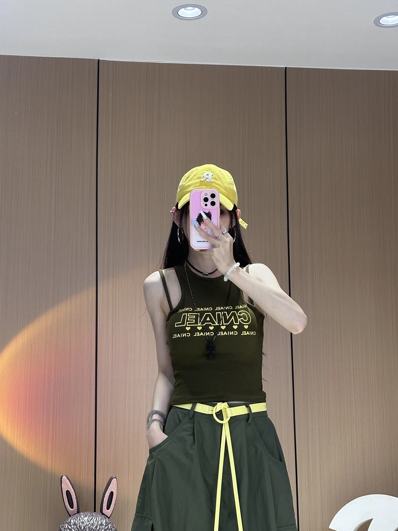 XX6075 时尚个性款双肩带胸垫款印花描边字母小爱心辣妹修身背心