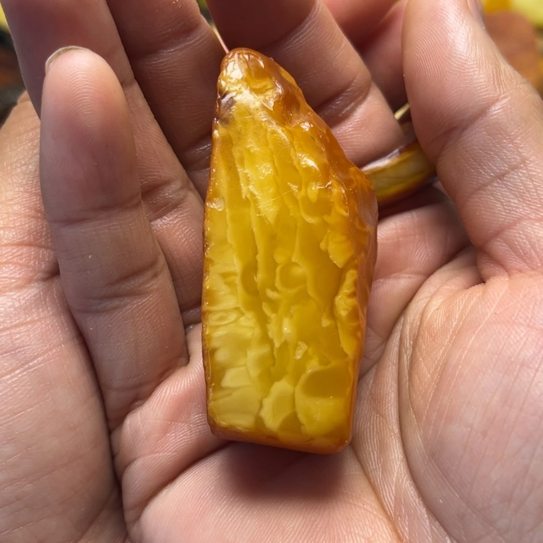 r***m定制琥珀未镶嵌蜜蜡定制天珠