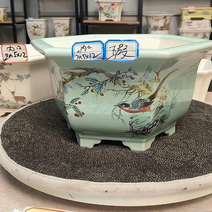 紫砂的花盆很漂亮9