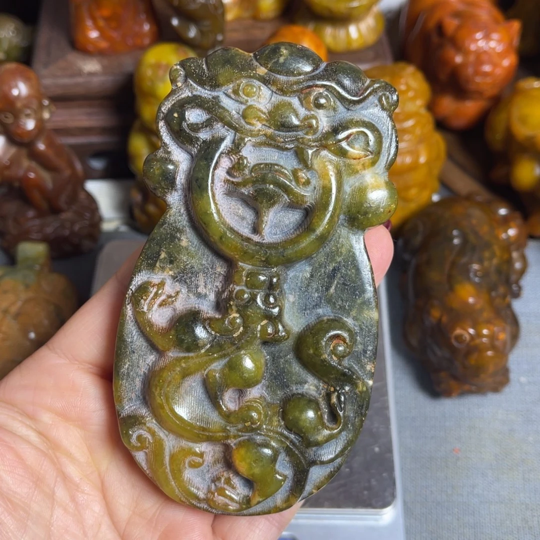 蛇纹石玉合金颈饰