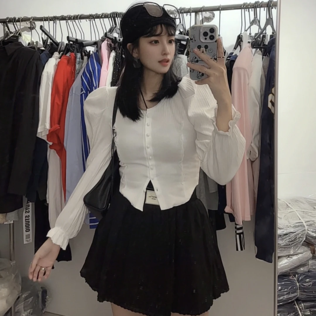 ▪️现货·韩国正版甜美减龄蕾丝花边长袖T恤女韩系V领短款