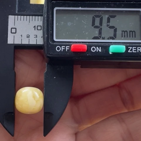 【闪购商品】未镶嵌蜜蜡裸石29杂