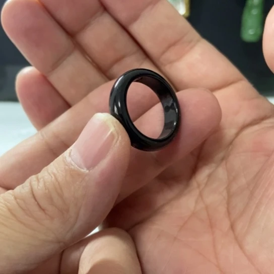 翡翠未镶嵌戒圈钢琴黑内径19