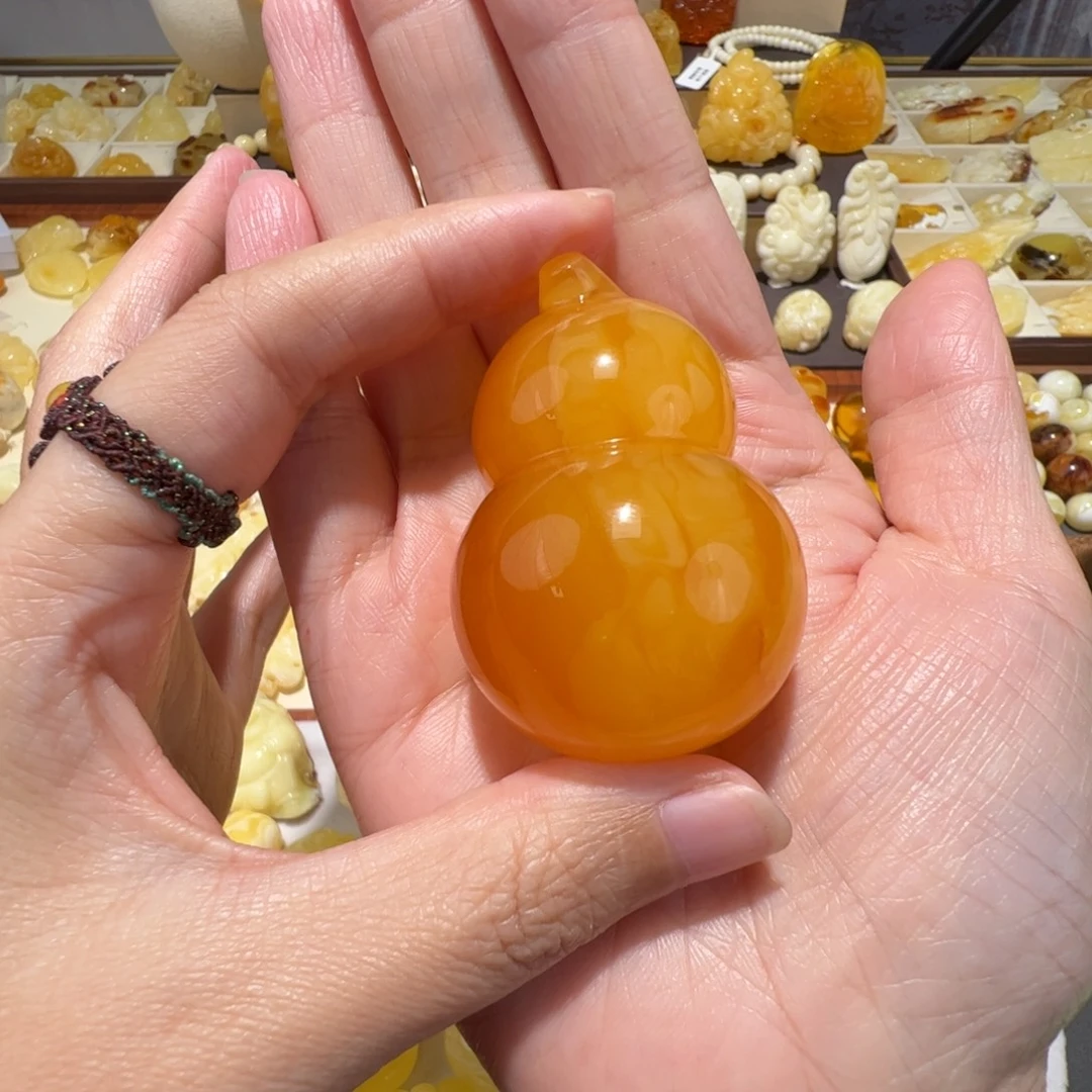 小***然琥珀未镶嵌裸石蜜蜡