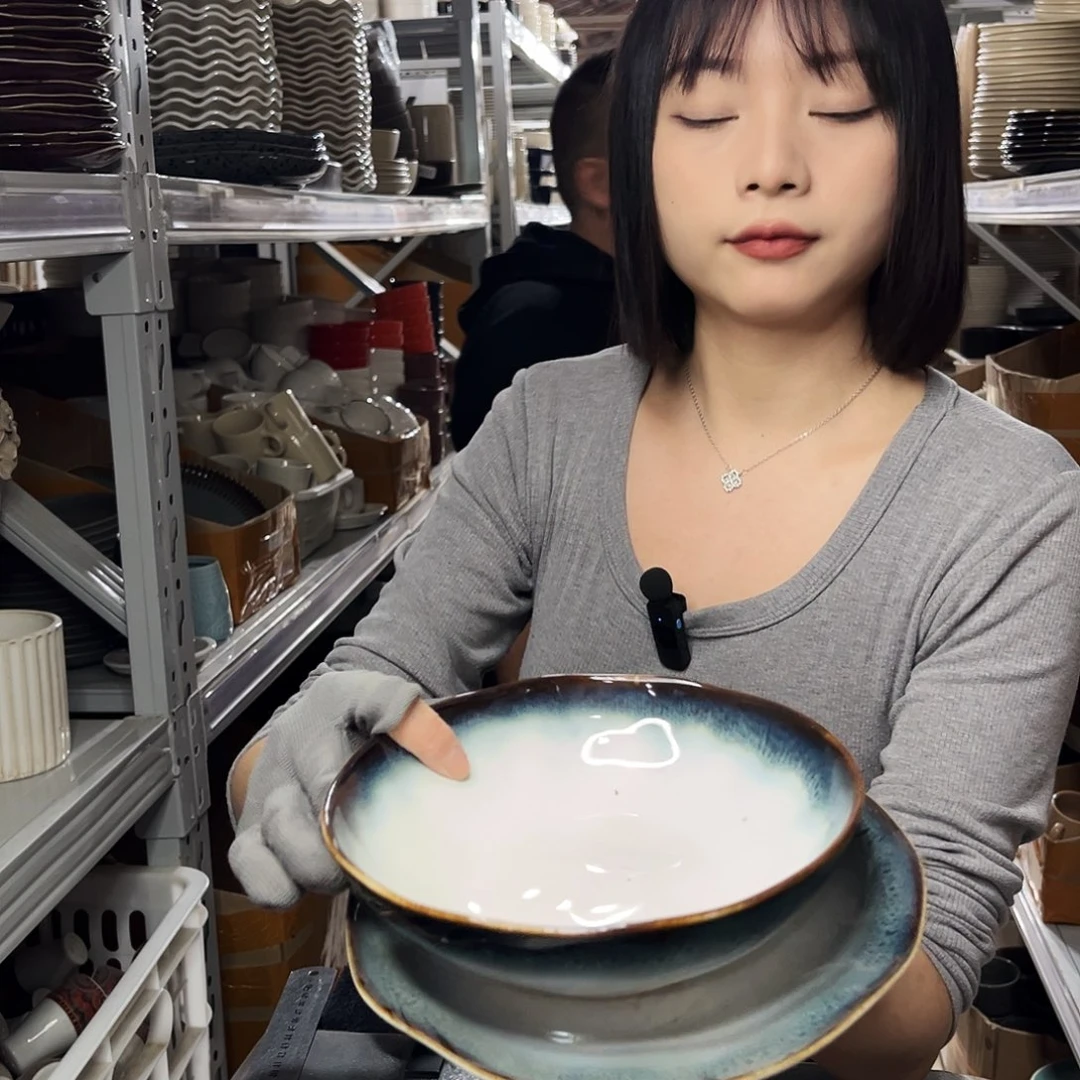 瓷片1236。        两碗两盘