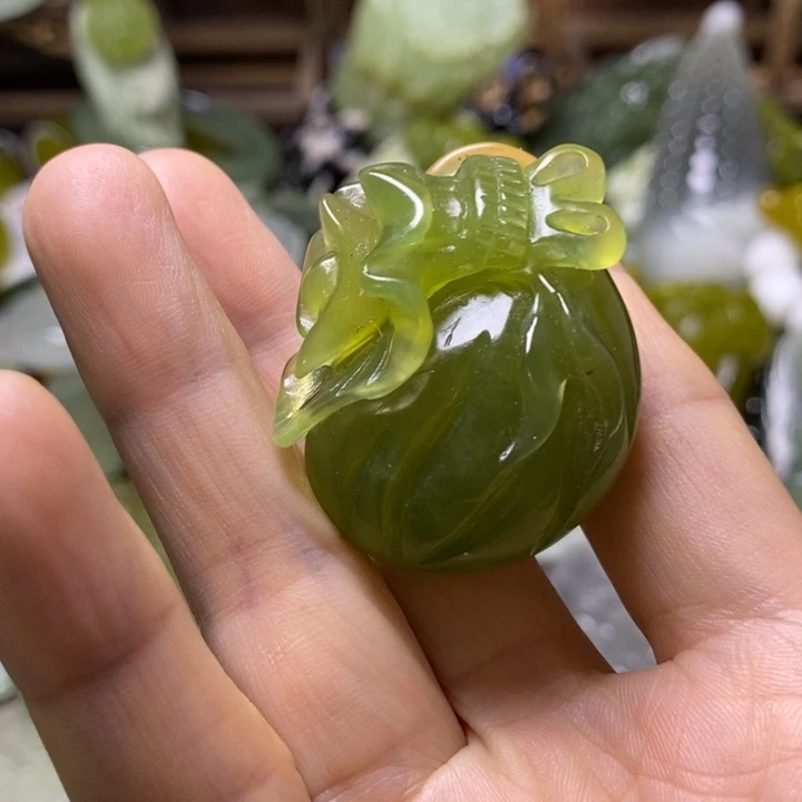 岫玉未镶嵌岫玉颈饰