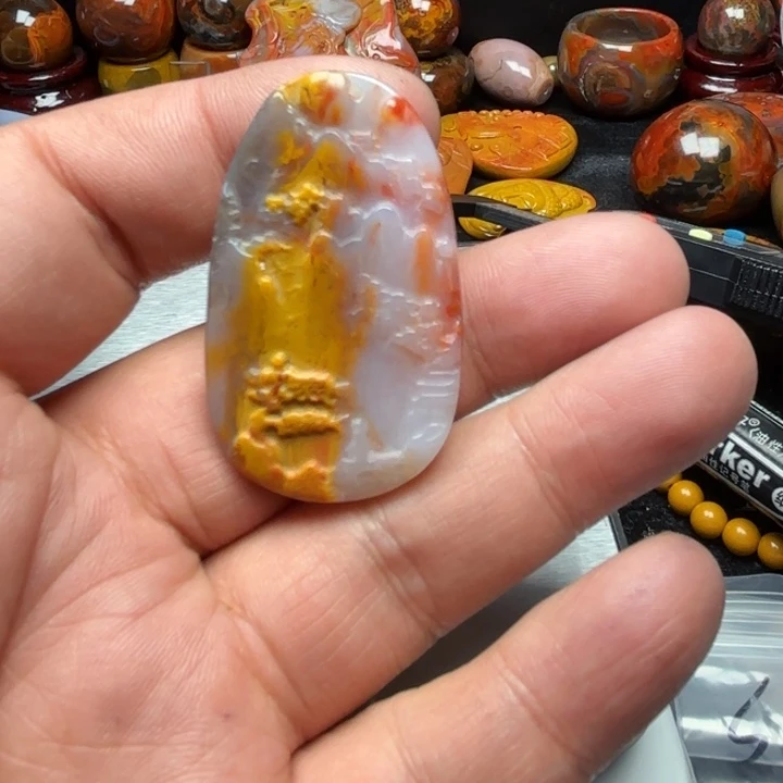 K***>玛瑙/玉髓未镶嵌玛瑙