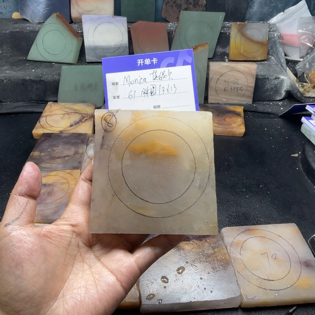 M***卡石英质玉（金丝玉）未镶嵌手镯定制手镯