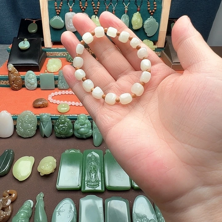 和田玉手串未镶嵌