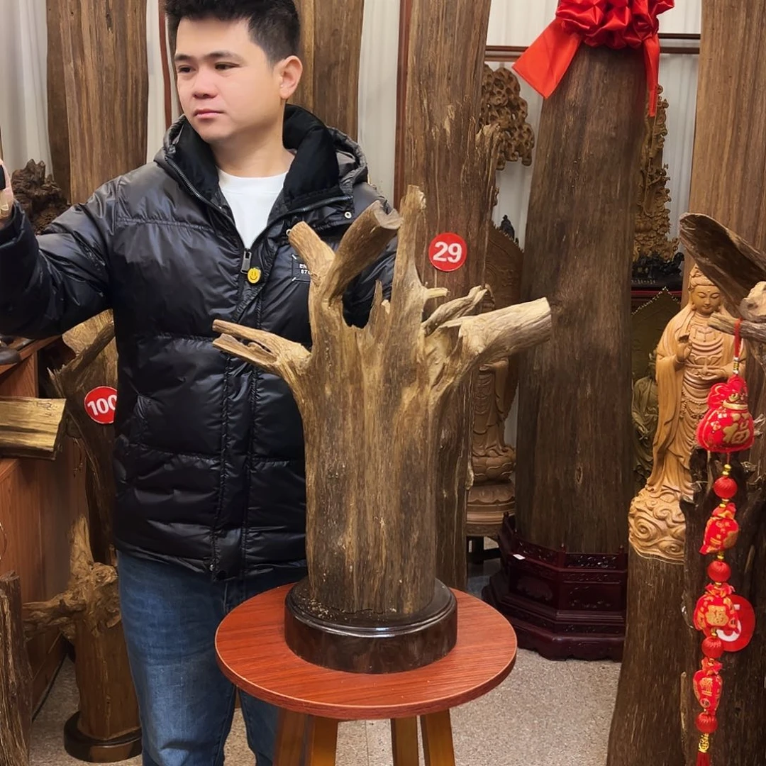 沉香摆件年**鱼沉香摆件