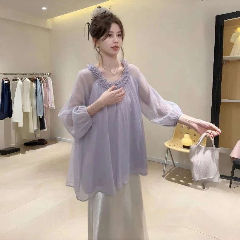 法式温柔风花边圆领长袖衬衫女春夏季新款设计感慵懒宽松绝美上衣