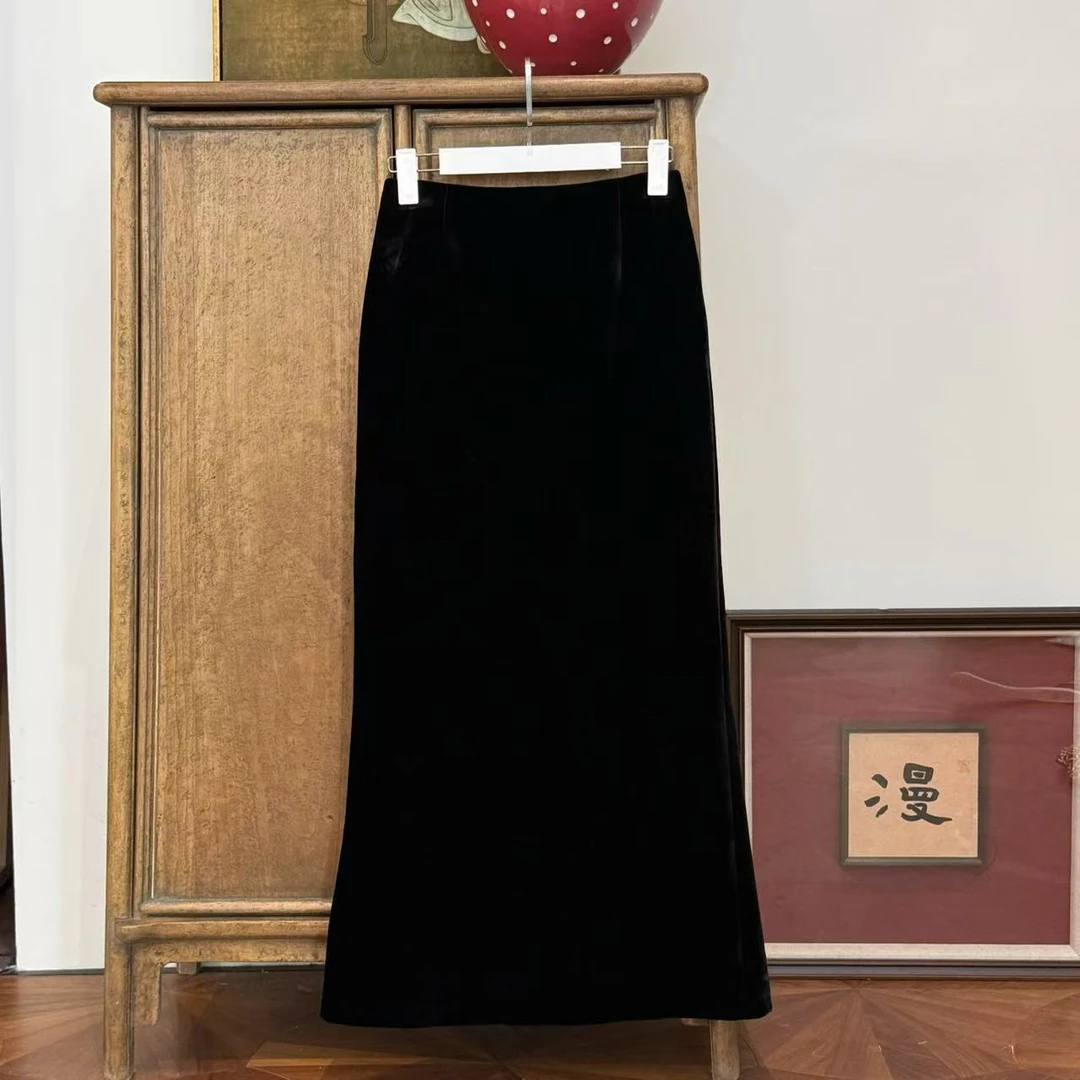 MYL2025年春季新款真丝混纺黑色半身裙休闲百搭丝绒感半身裙
