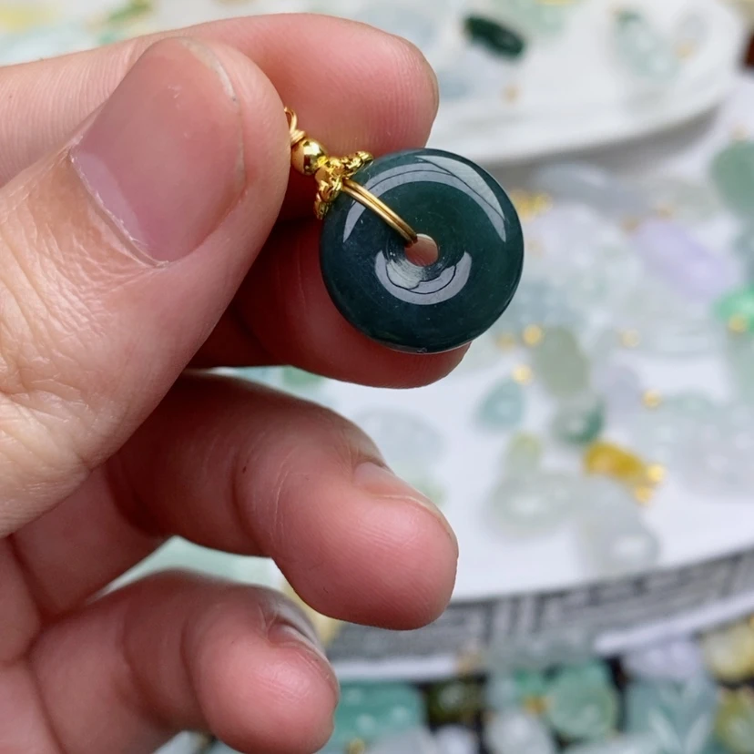 【闪购商品】翡翠吊坠(不含链)未镶嵌小扣