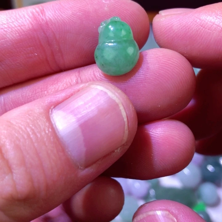 定制翡翠未镶嵌天然a货翡翠