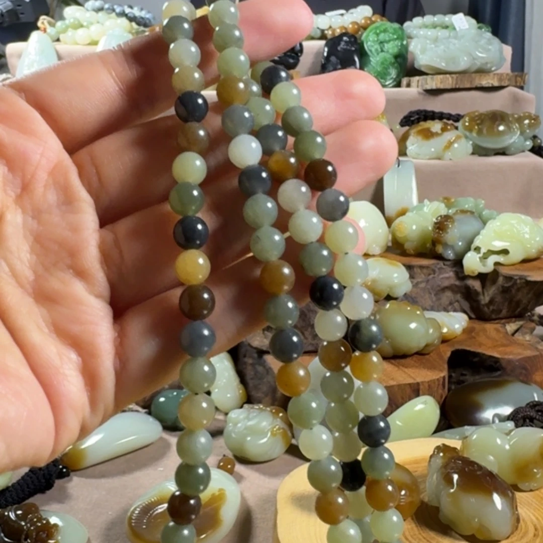 和田玉（糖玉）未镶嵌颈饰