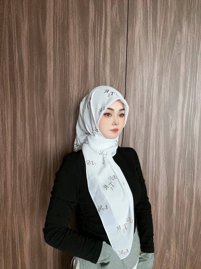 杰玛莉•爱姐妹亚麻方巾字母白色