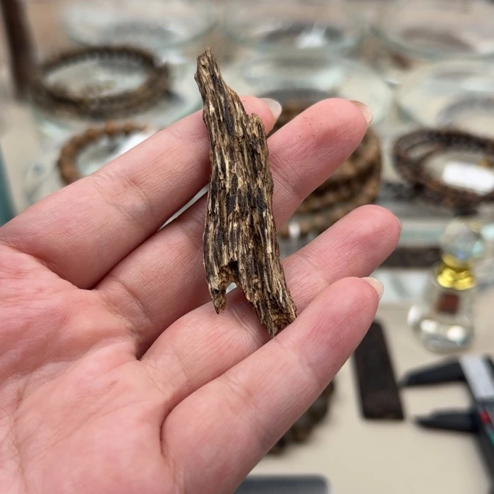 沉香沉香碎屑柬埔寨虎斑棋1.4克