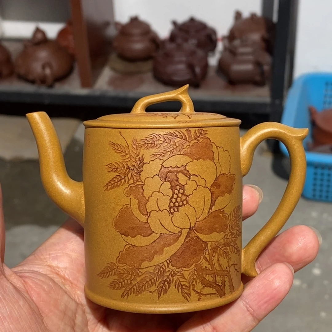 茶壶紫砂紫砂壶。紫砂壶。