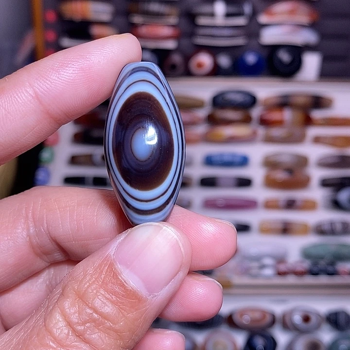 玛瑙/玉髓挂件未镶嵌晶*缘