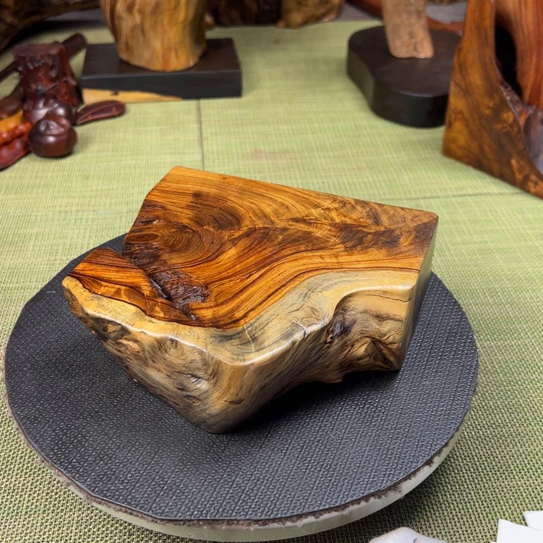 大果紫檀（缅甸花梨）龍*