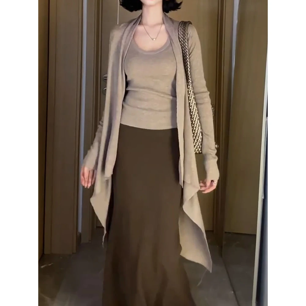 咖色松弛感慵懒套装2025秋季新款不规则针织外套+针织背心+半身裙