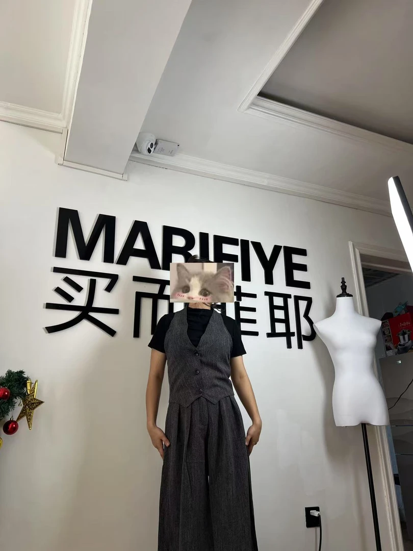 都市风通勤风休闲风时尚套装休闲背带套装刺绣新中式