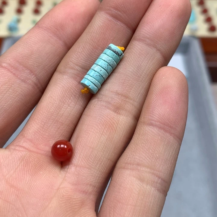 南红玛瑙配饰未镶嵌